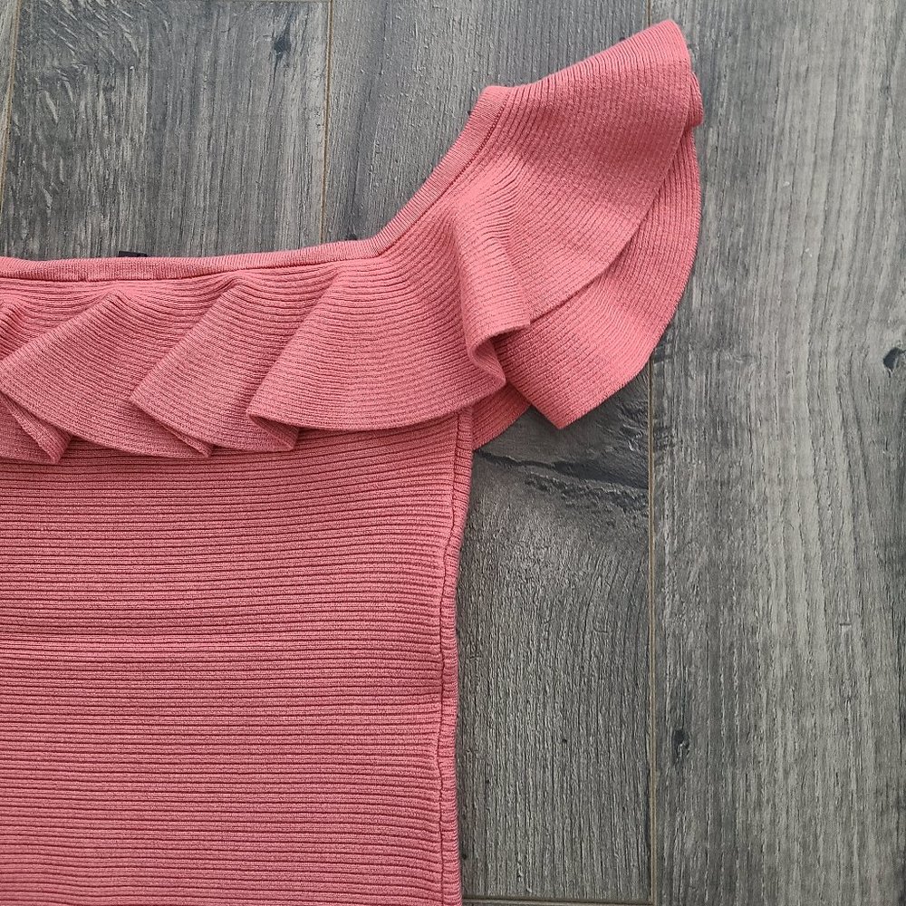 Body Contour Ruffle Off Shoulder Sweater Top - Picture 6 of 16